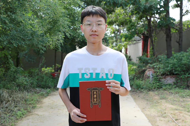 河北新聞網：河北一家兩兄弟先后被北京大學錄??！打工父母：改變命運只能靠自己